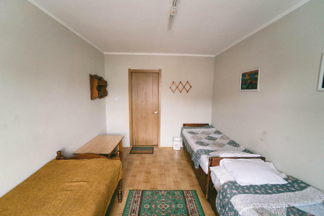 Town Yard Hostel Улан-Батор Экстерьер фото